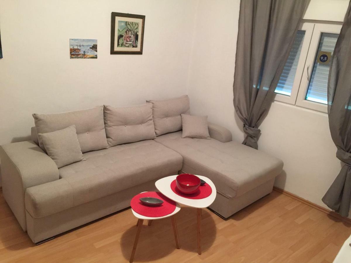 Apartman Lili Cetinje Exterior foto